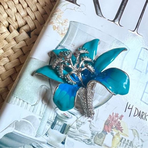 Vintage Enamel Painted Rhinestone Orchid Mid Century Brooch - Picture 1 of 6
